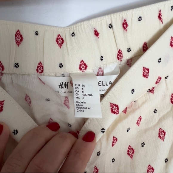 H  & M Coachella boho festival pants size 6 - Picture 4 of 4